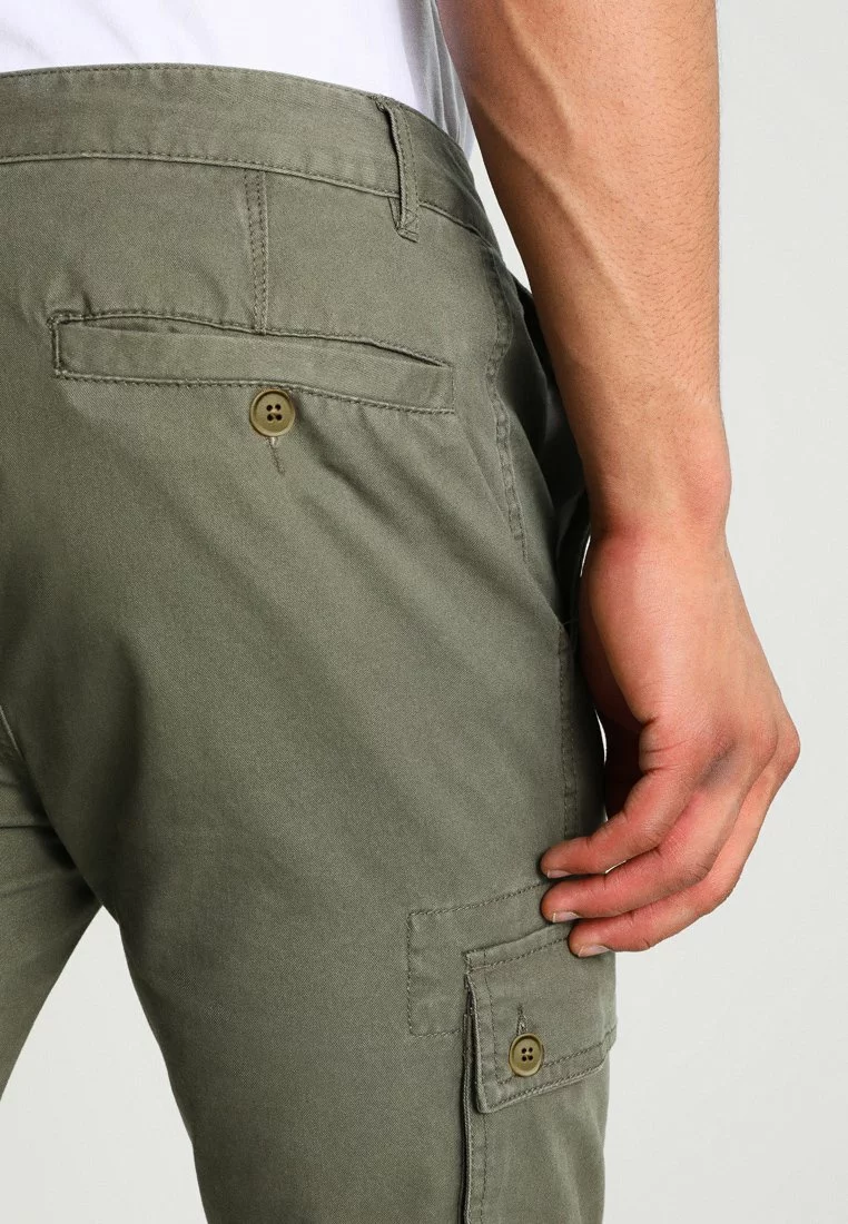 Pier One Uomo Pantaloni Cargo - Olive 7 Pier One Uomo Pantaloni Cargo - Olive - immagine 5