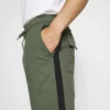 Pier One Uomo LOUNGE STRIPED SHORTS - Pantaloni Del Pigiama - Khaki/black -Offerta Economica Pier One 1725d9373430436891026ca56137552c