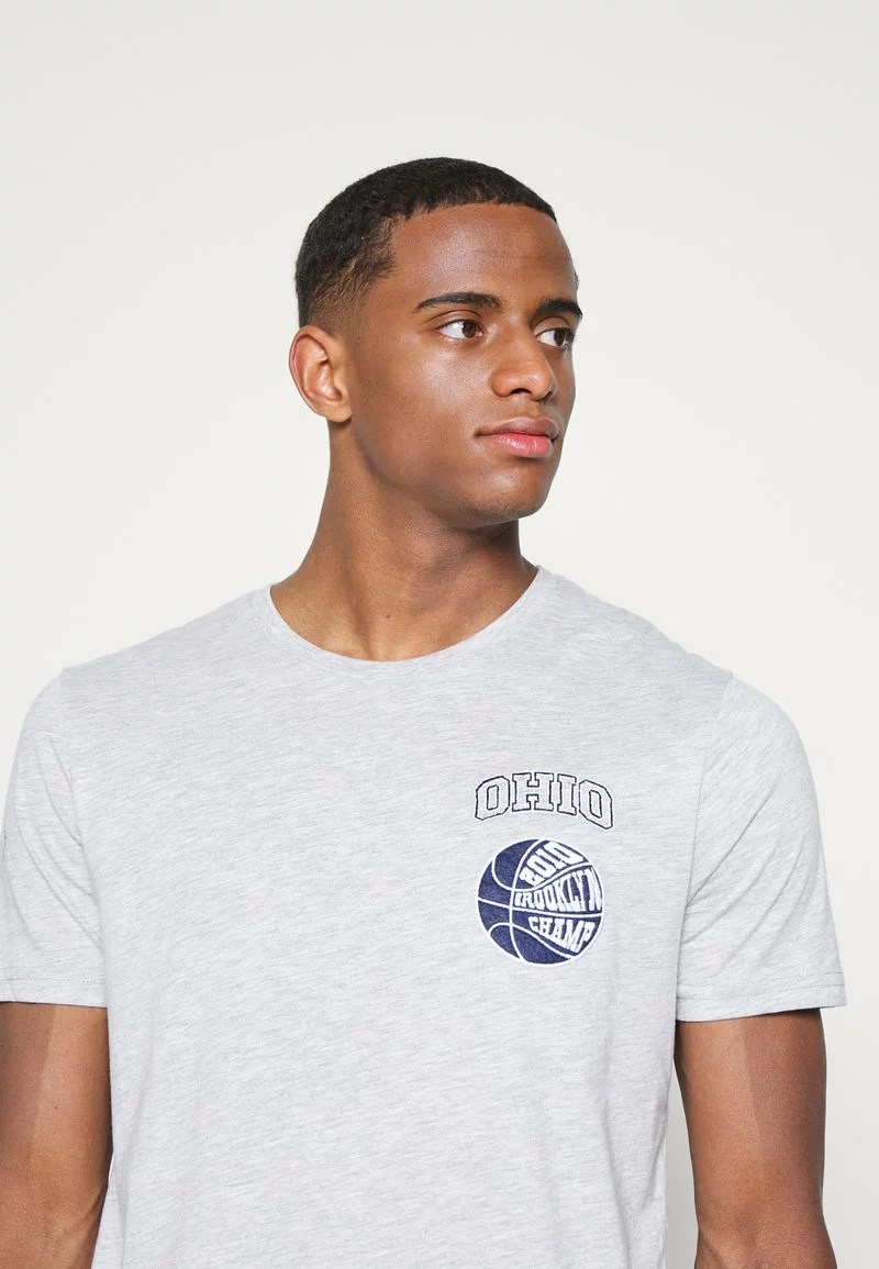 Pier One Uomo GRAPHIC T-SHIRT - T-shirt Basic - Mottled Grey 8 Pier One Uomo GRAPHIC T-SHIRT - T-shirt Basic - Mottled Grey - immagine 6