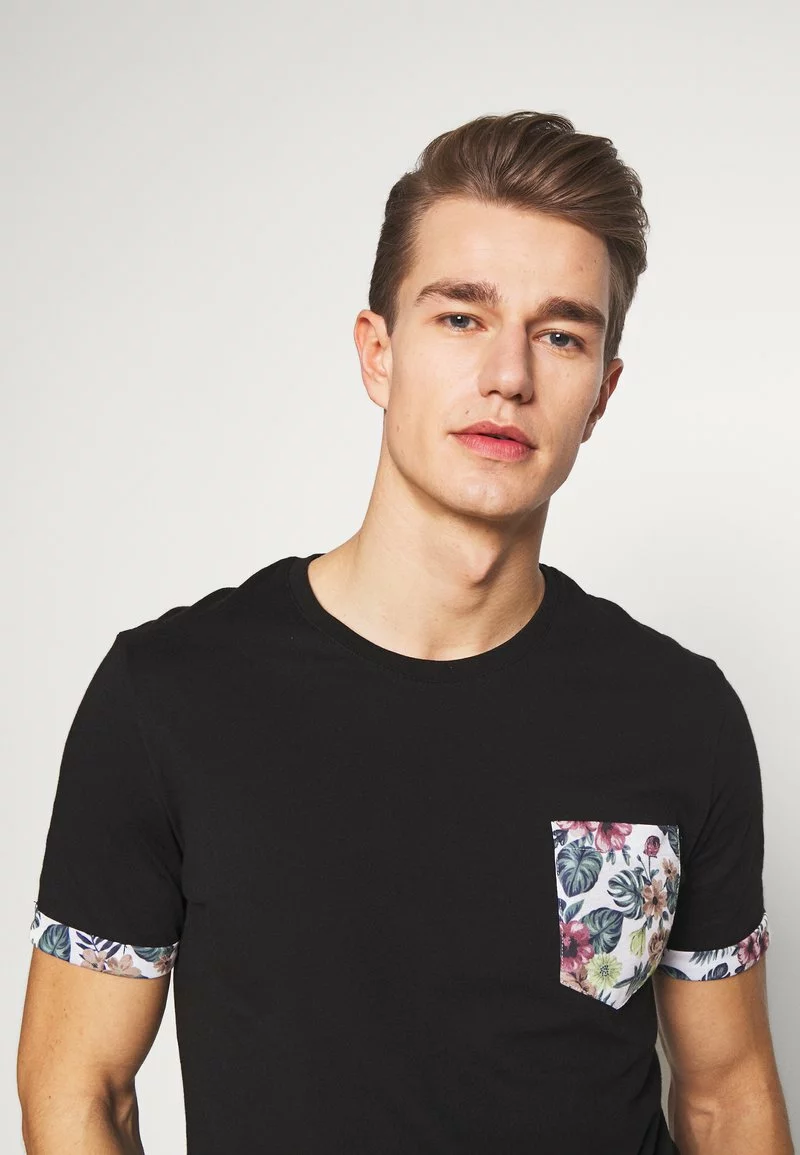 Pier One Uomo T-shirt Con Stampa - Black 6 Pier One Uomo T-shirt Con Stampa - Black - immagine 4