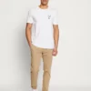 Pier One Uomo T-shirt Con Stampa - White 9 Pier One Uomo T-shirt Con Stampa - White -Offerta Economica Pier One 22de5531429f4a948df770fc6ad409b8