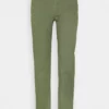 Pier One Uomo Chino - Dark Green 10 Pier One Uomo Chino - Dark Green -Offerta Economica Pier One 2530b36586c740dfb6cf777b6e923f8a