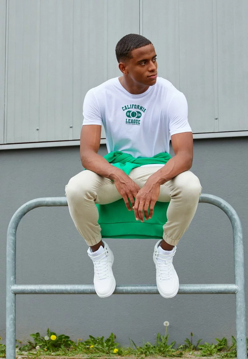 Pier One Uomo CALIFORNIA LEAGUE GRAPHIC T-SHIRT - T-shirt Con Stampa - White 3 Pier One Uomo CALIFORNIA LEAGUE GRAPHIC T-SHIRT - T-shirt Con Stampa - White