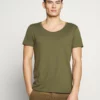 Pier One Uomo T-shirt Basic - Khaki 2 Pier One Uomo T-shirt Basic - Khaki -Offerta Economica Pier One 3ac764a63a484ed483db3eb19c1f28cc