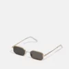 Pier One UNISEX - Occhiali Da Sole - Gold-coloured/black -Offerta Economica Pier One 43323589a1bb4e62aab7449e102cad80