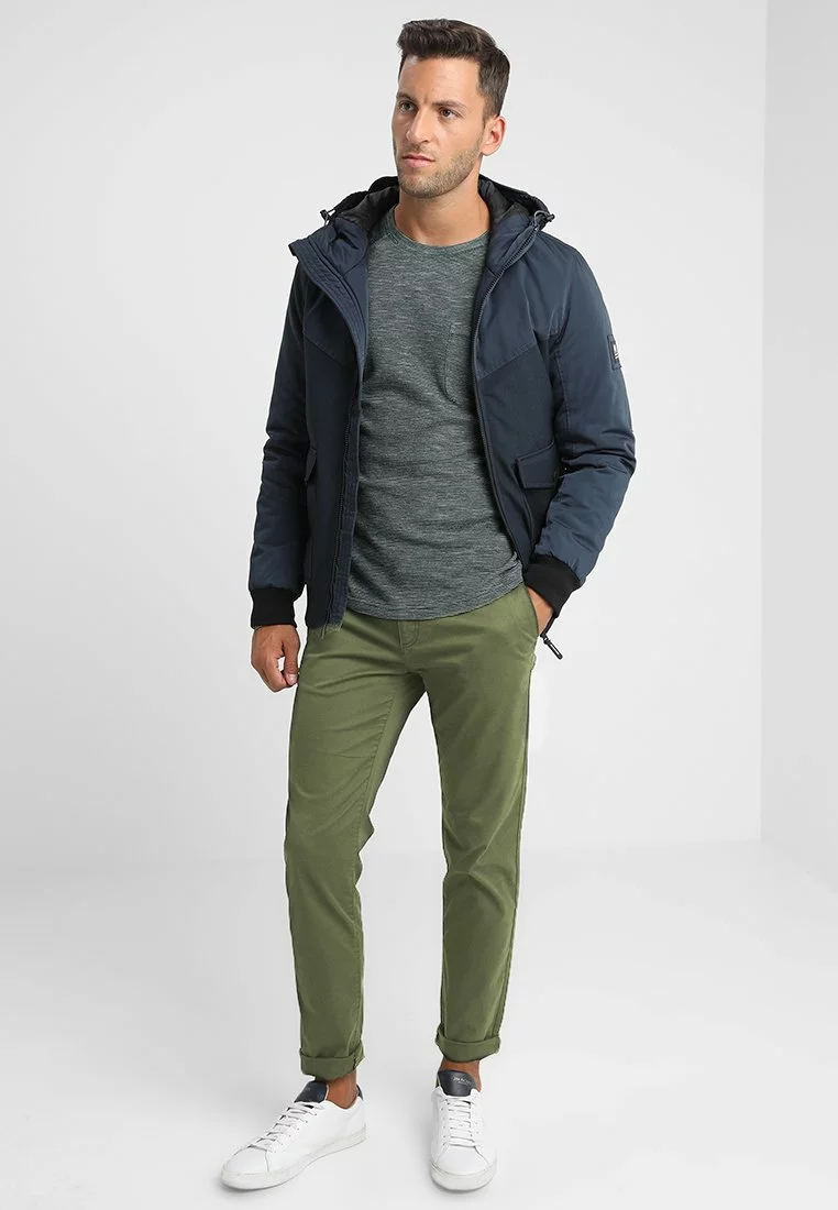 Pier One Uomo Chino - Dark Green 4 Pier One Uomo Chino - Dark Green - immagine 2