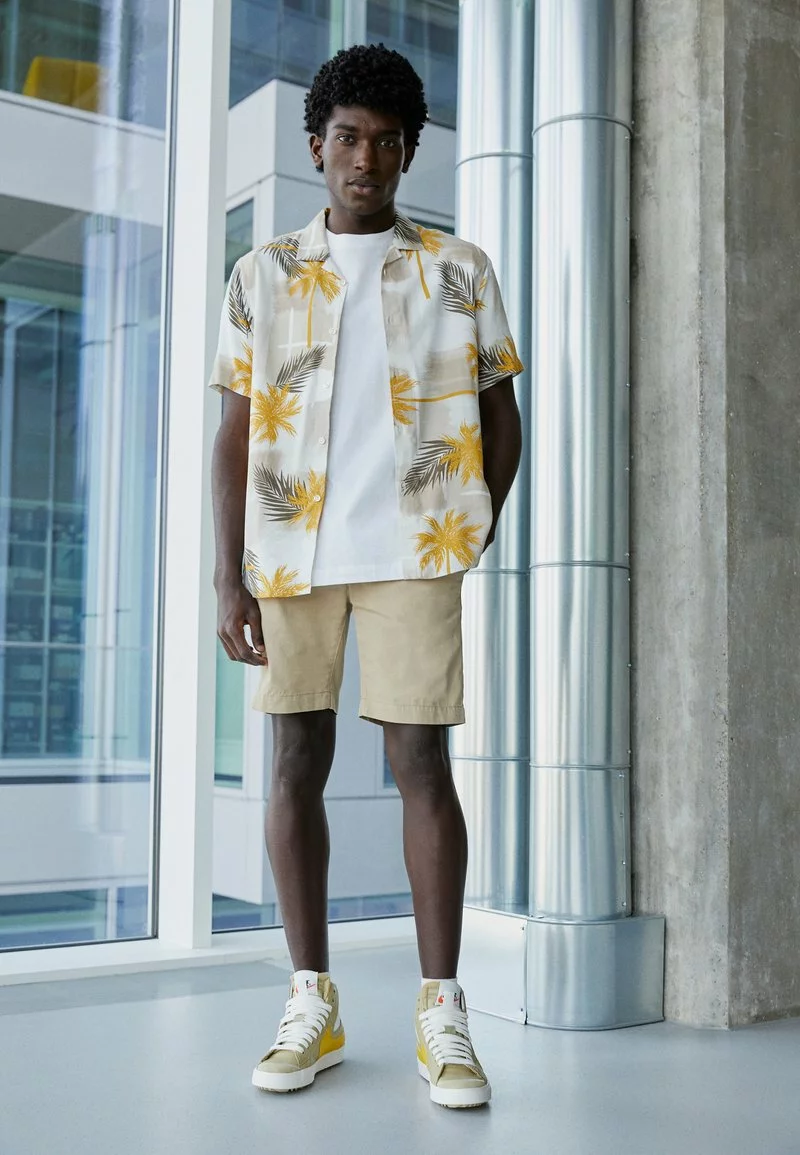 Pier One Uomo 2 PACK - Shorts - Dark Blue/tan 3 Pier One Uomo 2 PACK - Shorts - Dark Blue/tan