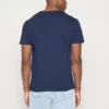 Pier One Uomo GRAPHIC T-SHIRT - T-shirt Con Stampa - Dark Blue 16 Pier One Uomo GRAPHIC T-SHIRT - T-shirt Con Stampa - Dark Blue -Offerta Economica Pier One 50426d461648432e9fdda767149525f4