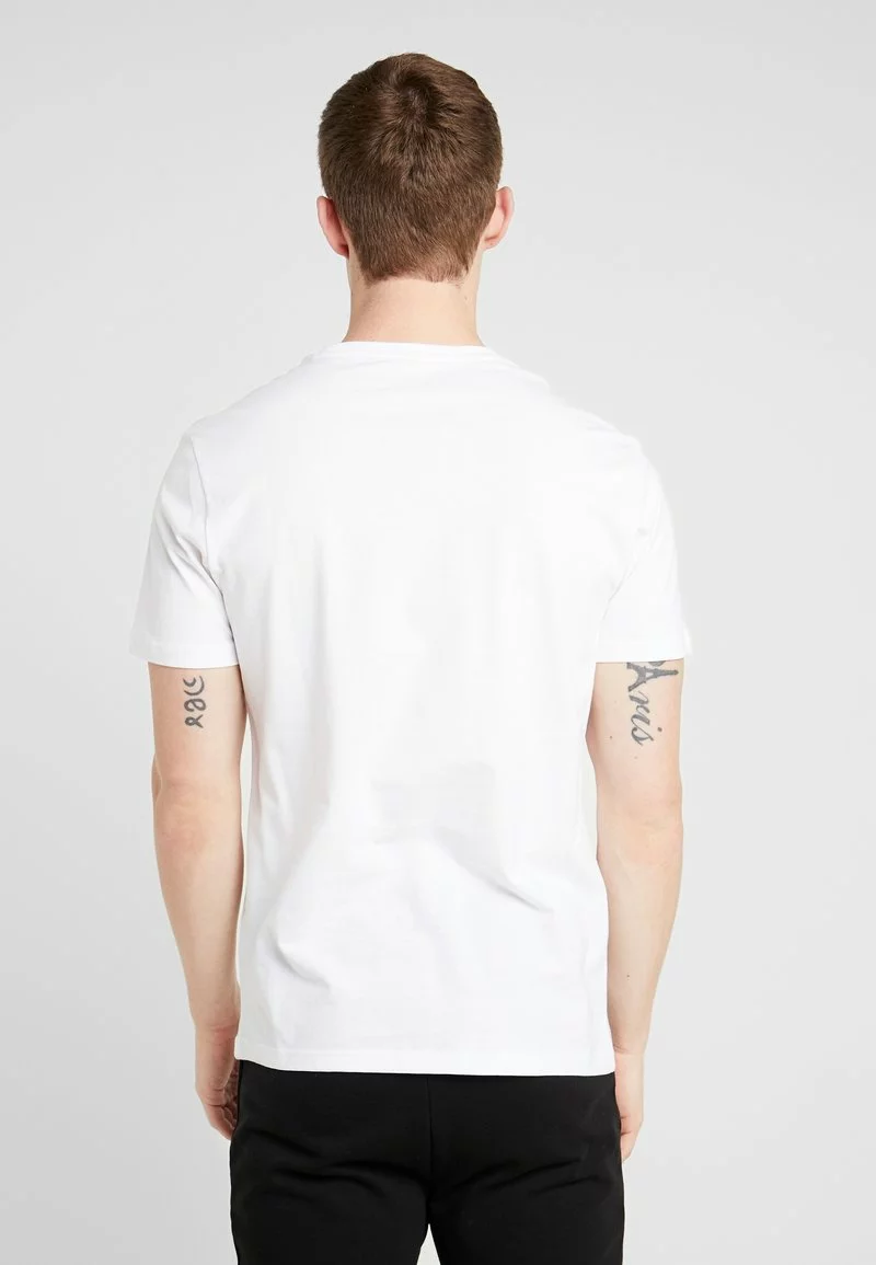 Pier One Uomo 5 PACK - T-shirt Basic - White 6 Pier One Uomo 5 PACK - T-shirt Basic - White - immagine 4