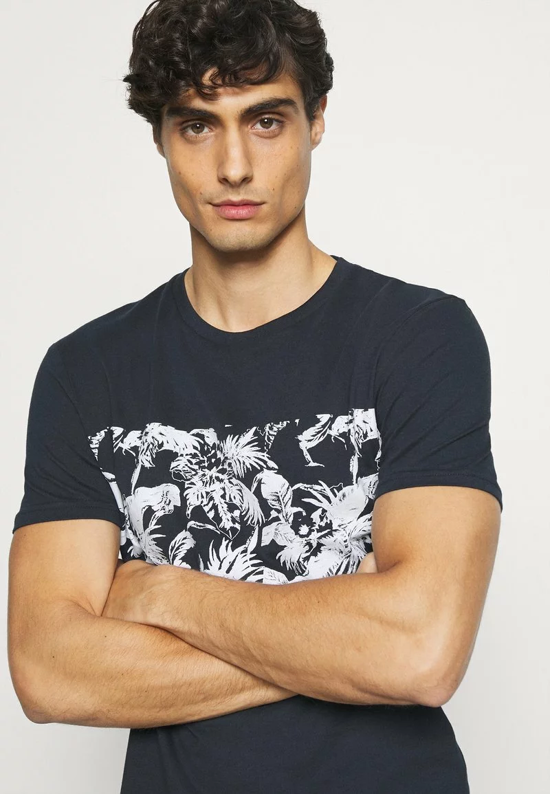 Pier One Uomo T-shirt Con Stampa - Dark Blue 7 Pier One Uomo T-shirt Con Stampa - Dark Blue - immagine 5
