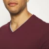 Pier One Uomo T-shirt Basic - Bordeaux 14 Pier One Uomo T-shirt Basic - Bordeaux -Offerta Economica Pier One 621ec080ca7945699aa317524d8e567c