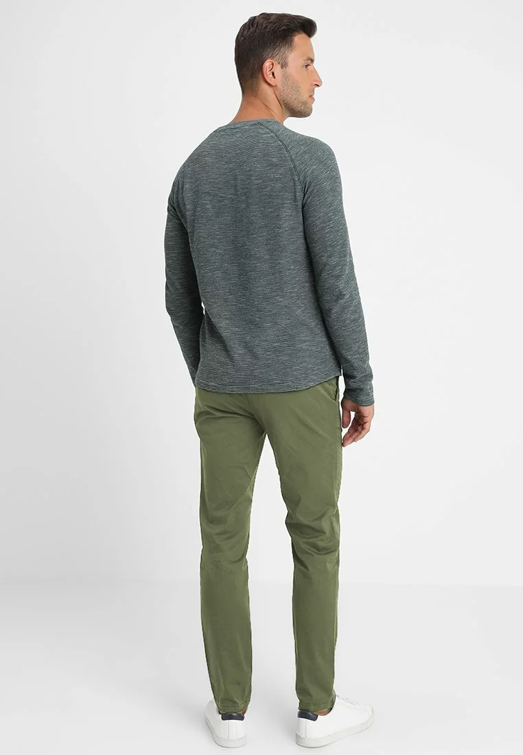 Pier One Uomo Chino - Dark Green 5 Pier One Uomo Chino - Dark Green - immagine 3