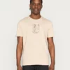 Pier One Uomo T-shirt Con Stampa - Tan 1 Pier One Uomo T-shirt Con Stampa - Tan -Offerta Economica Pier One 71ac931f1114494f898eb7c3044c331f