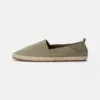 Pier One RENA ESPADRILLE UNISEX - Espadrillas - Olive