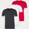 Pier One Uomo 3 PACK - T-shirt Con Stampa - White/dark Blue/red 1 Pier One Uomo 3 PACK - T-shirt Con Stampa - White/dark Blue/red -Offerta Economica Pier One 7c14f2cbf6f6477f9fa2e8f6de7df038