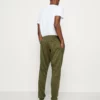Pier One Uomo Pantaloni Sportivi - Olive -Offerta Economica Pier One 7cda39b8f69f4986bcbf6242b84d926c