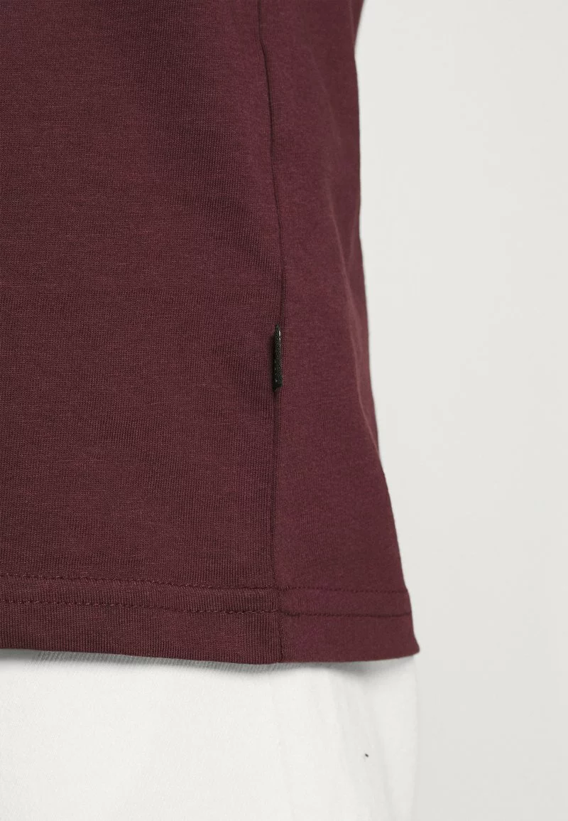 Pier One Uomo 2 PACK - T-shirt Basic - White/dark Grey 8 Pier One Uomo 2 PACK - T-shirt Basic - White/dark Grey - immagine 6