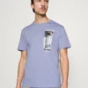 Pier One Uomo T-shirt Con Stampa - Lilac 2 Pier One Uomo T-shirt Con Stampa - Lilac -Offerta Economica Pier One 83d7b95acafd4e95ab2a7f233b6af2e6