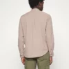 Pier One Uomo Camicia - Taupe 13 Pier One Uomo Camicia - Taupe -Offerta Economica Pier One 84f9438aacac438181627378b82665f9
