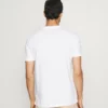 Pier One Uomo 5 PACK - T-shirt Basic - White/black/bordeaux -Offerta Economica Pier One 9f1e9f18a0014b9c9223e071e1cbbb85