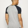 Pier One Uomo T-shirt Basic - Dark Blue 10 Pier One Uomo T-shirt Basic - Dark Blue -Offerta Economica Pier One a0f008b019ce4afcbe1d3bb7018760e4