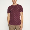 Pier One Uomo T-shirt Con Stampa - Bordeaux 1 Pier One Uomo T-shirt Con Stampa - Bordeaux -Offerta Economica Pier One a616fbdfd4da4922a9f3f77bb71d9a16