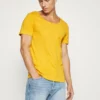 Pier One Uomo T-shirt Basic - Light Yellow 2 Pier One Uomo T-shirt Basic - Light Yellow -Offerta Economica Pier One a9dac411fef649fea6c2f5b0c86dba1f