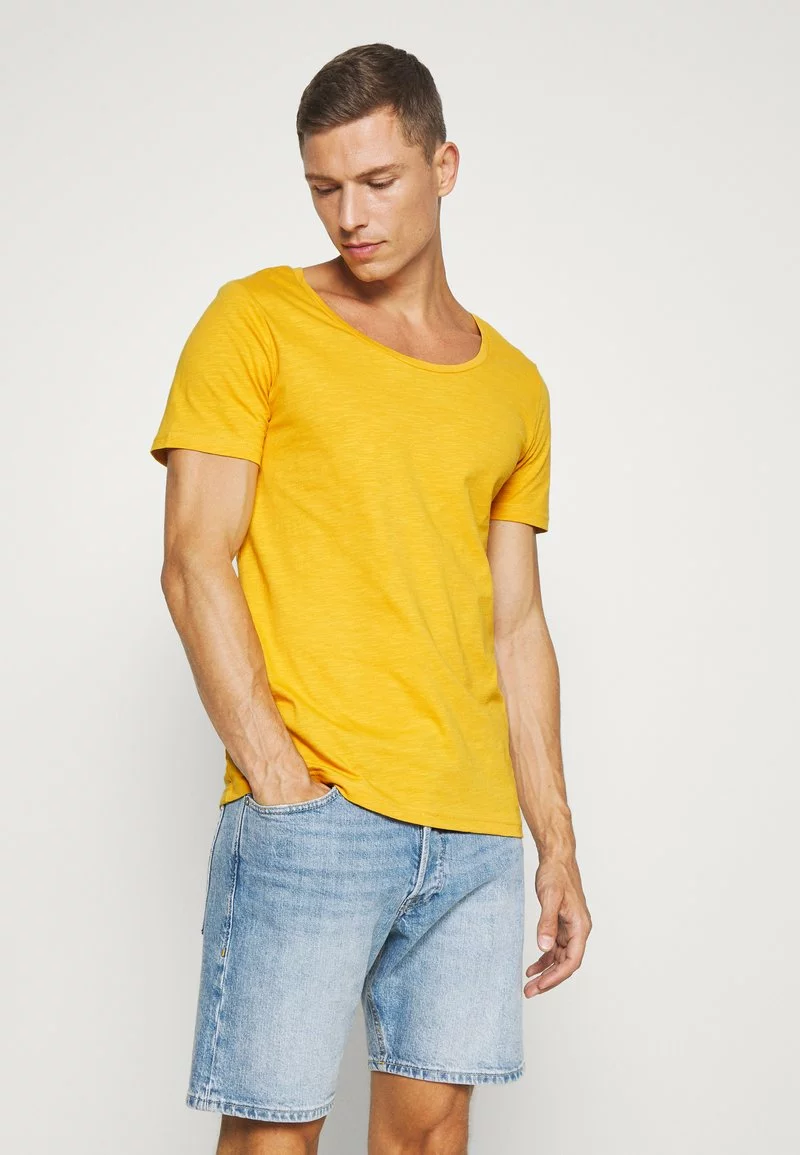 Pier One Uomo T-shirt Basic - Light Yellow 3 Pier One Uomo T-shirt Basic - Light Yellow