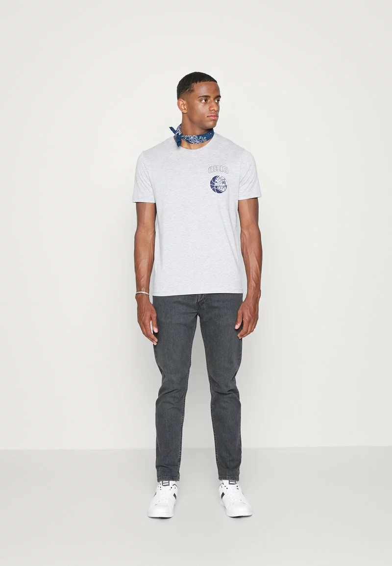 Pier One Uomo GRAPHIC T-SHIRT - T-shirt Basic - Mottled Grey 4 Pier One Uomo GRAPHIC T-SHIRT - T-shirt Basic - Mottled Grey - immagine 2