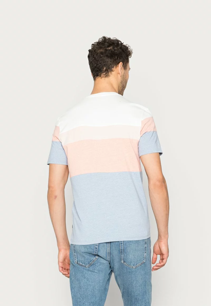 Pier One Uomo T-shirt Basic - Red 5 Pier One Uomo T-shirt Basic - Red - immagine 3