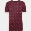 Pier One Uomo T-shirt Con Stampa - Bordeaux 10 Pier One Uomo T-shirt Con Stampa - Bordeaux -Offerta Economica Pier One f553654ca6d44ffd83c82220825e5dfc